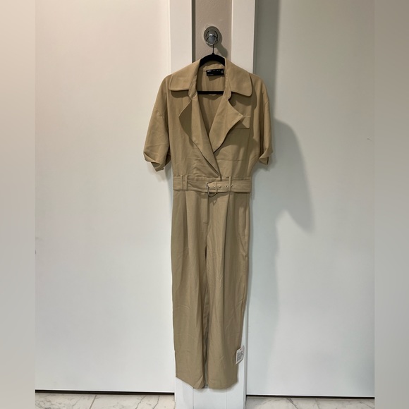 ASOS DESIGN | Short Sleeve Belted Jumpsuit - Picture 3 of 4